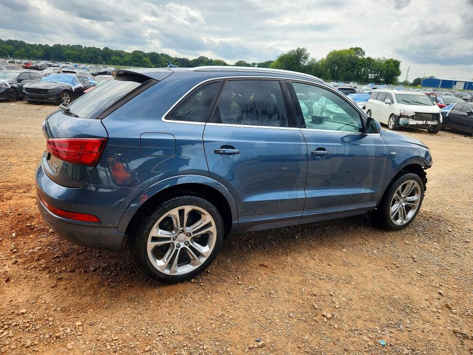 62449686 :رقم المزاد ، WA1JCCFS6JR003711 vin ، 2018 Audi Q3 مزاد بيع