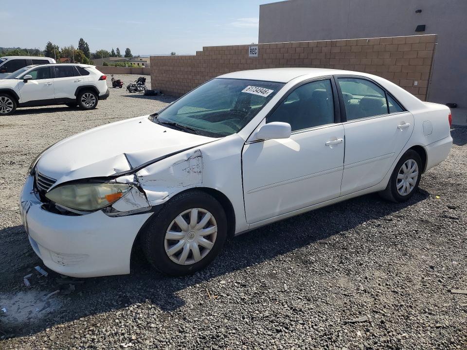 2005 Toyota Camry მანქანა იყიდება აუქციონზე, vin: 4T1BE32K85U530660, აუქციონის ნომერი: 61734946