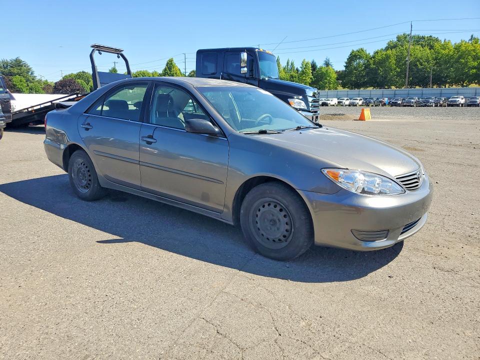 60887146 :رقم المزاد ، JTDBE32K953034485 vin ، 2005 Toyota Camry مزاد بيع