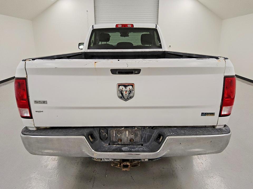 61781396 :رقم المزاد ، 3C6JR6EG5HG656132 vin ، 2017 Ram 1500 مزاد بيع