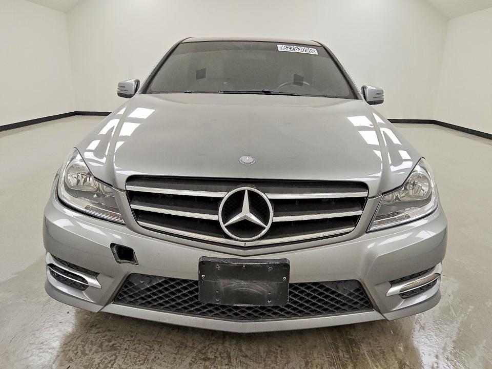 Продаж на аукціоні авто 2014 Mercedes-benz C, vin: WDDGF8AB4EA892594, номер лоту: 62253096
