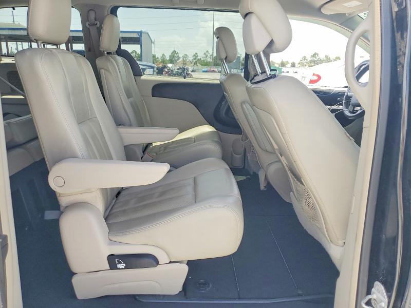 60991936 :رقم المزاد ، 2C4RC1CG0CR384000 vin ، 2012 Chrysler Town & Country مزاد بيع