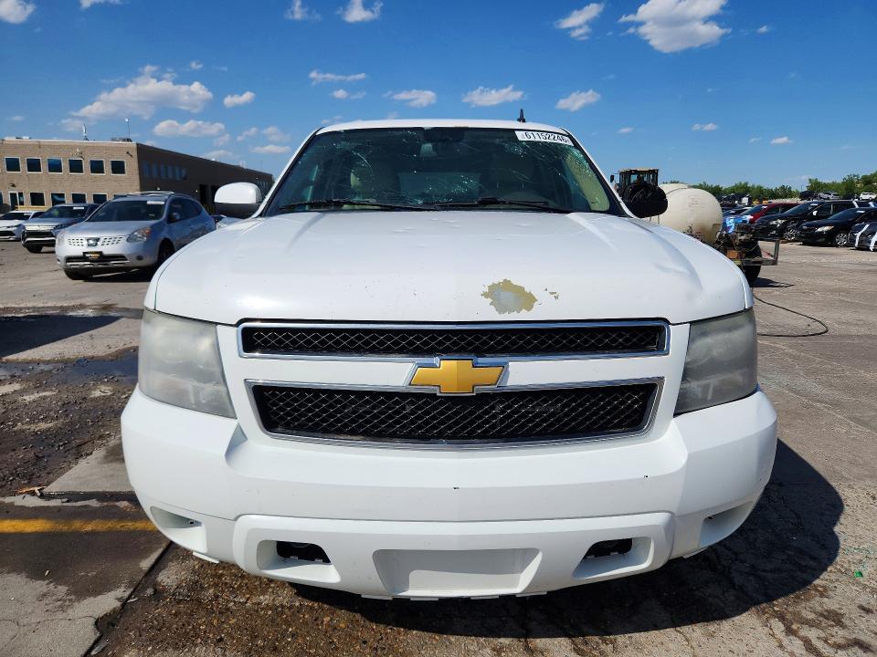 61152246 :رقم المزاد ، 1GNSKAE08DR140503 vin ، 2013 Chevrolet Tahoe مزاد بيع