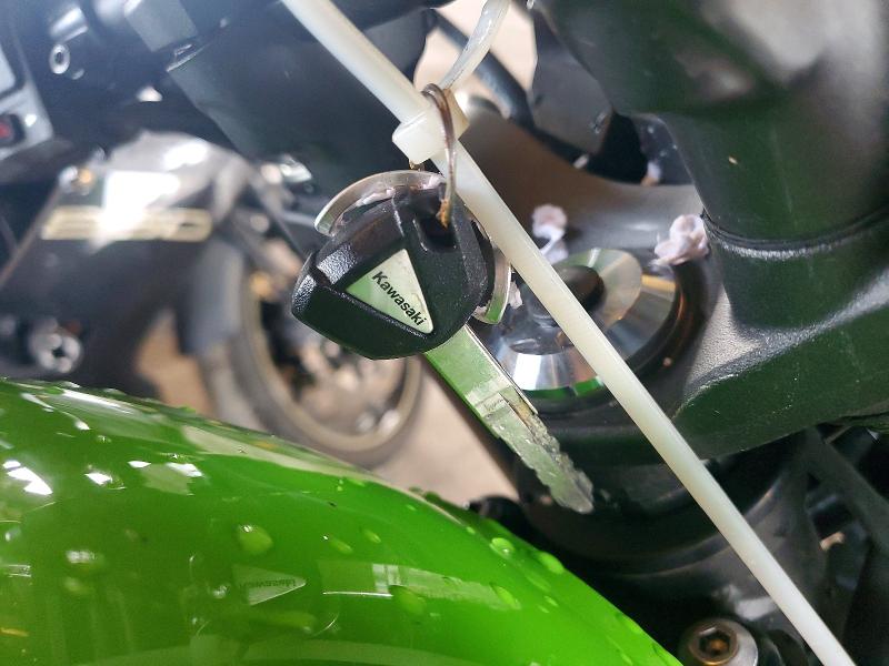 2019 Kawasaki Zr900 მანქანა იყიდება აუქციონზე, vin: JKAZR2E10KA004017, აუქციონის ნომერი: 61854086