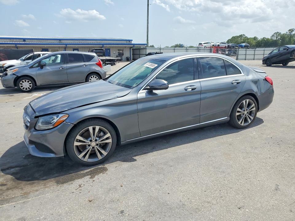 61138686 :رقم المزاد ، WDDWF4JB1HR219966 vin ، 2017 Mercedes-benz C مزاد بيع