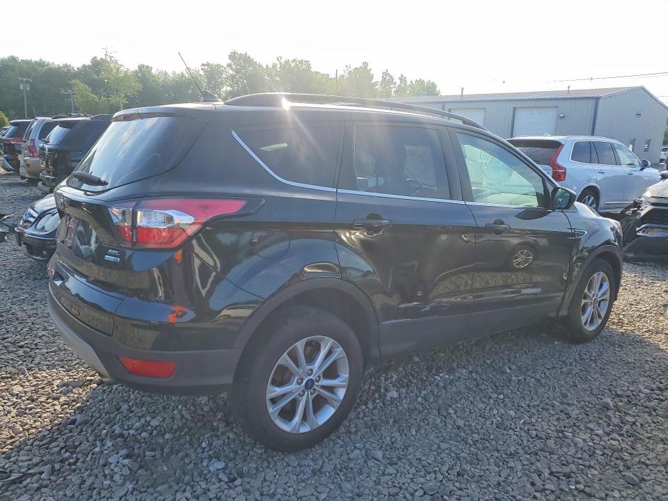 Продажа на аукционе авто 2018 Ford Escape, vin: 1FMCU9HD6JUC98220, номер лота: 60273206