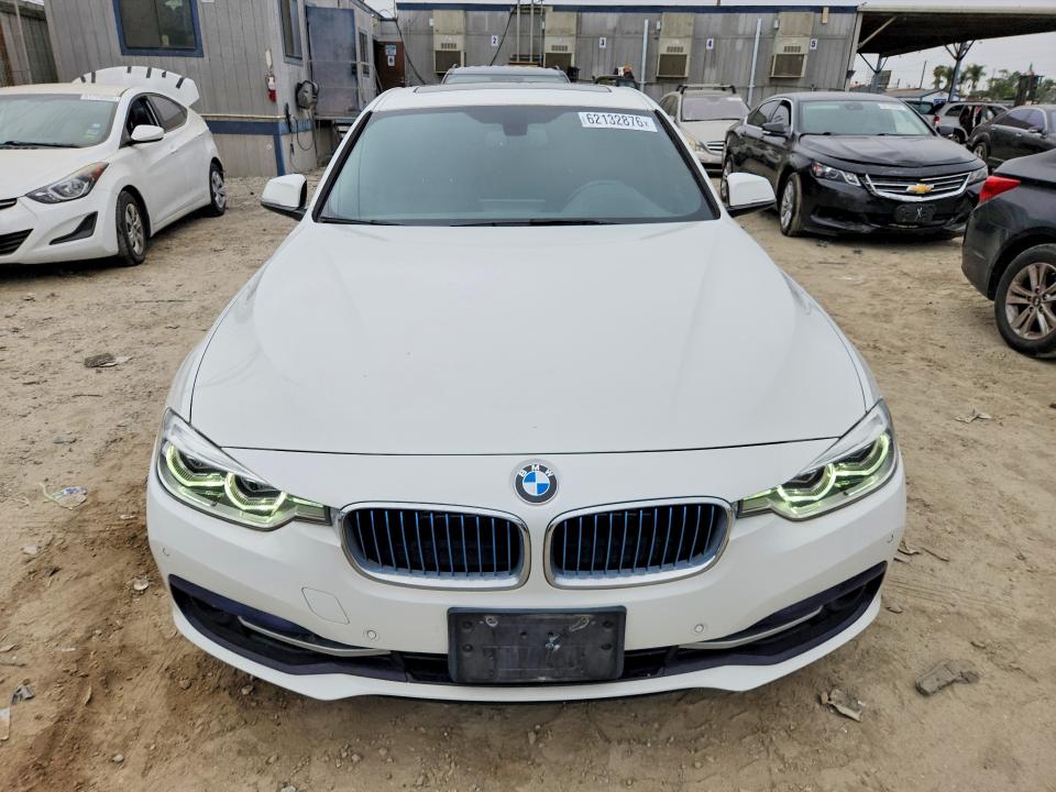 2017 Bmw 330e მანქანა იყიდება აუქციონზე, vin: WBA8E1C53HK480002, აუქციონის ნომერი: 62132876