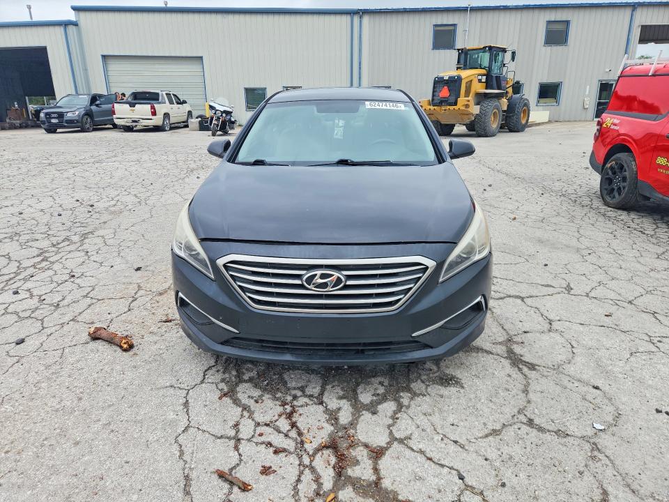 62474146 :رقم المزاد ، 5NPE24AF0FH068529 vin ، 2015 Hyundai Sonata مزاد بيع