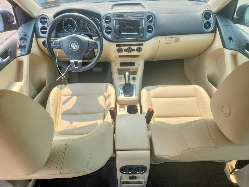61223856 :رقم المزاد ، WVGBV7AXXGW593335 vin ، 2016 Volkswagen Tiguan مزاد بيع