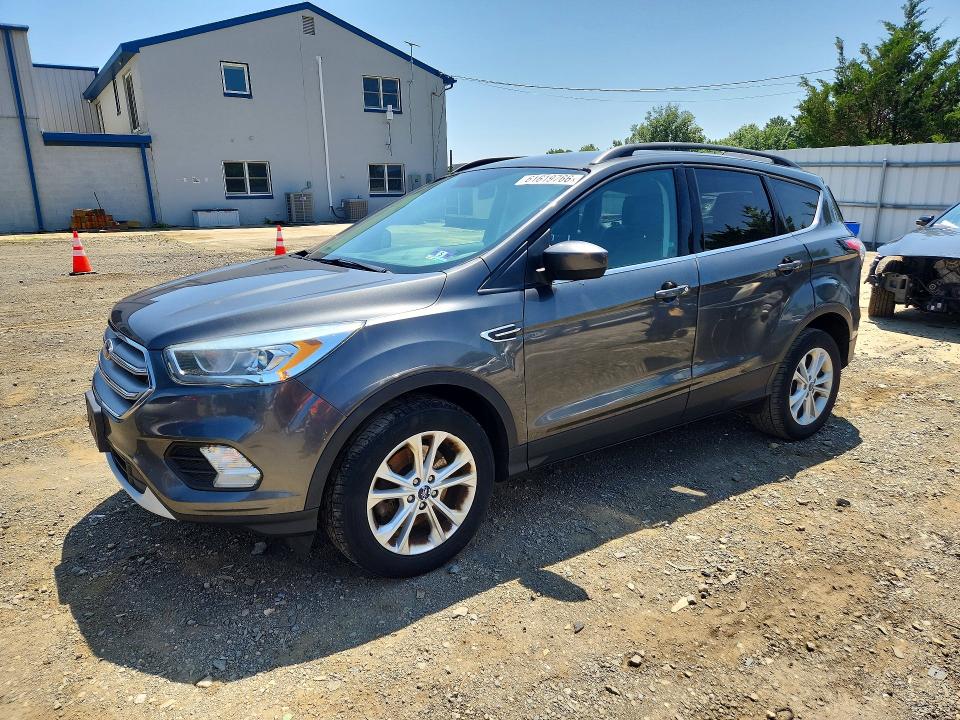 Продажа на аукционе авто 2017 Ford Escape, vin: 1FMCU9GD5HUD55986, номер лота: 61619766
