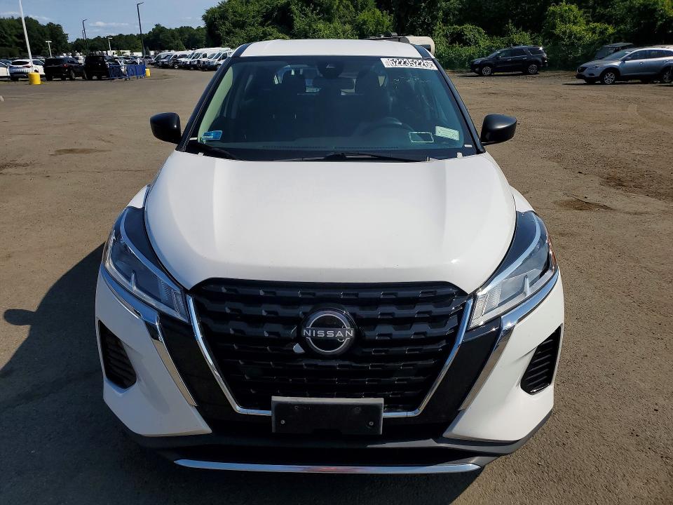 62235226 :رقم المزاد ، 3N1CP5BV5PL525800 vin ، 2023 Nissan Kicks مزاد بيع