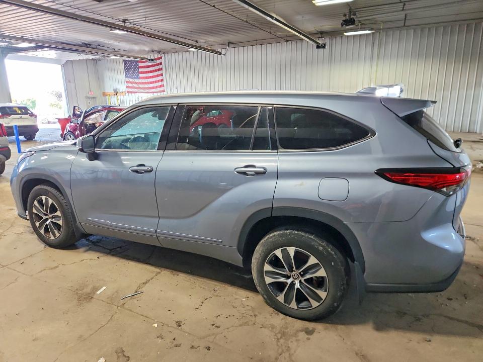 Aukcja sprzedaży 2022 Toyota Highlander, vin: 5TDGZRBH0NS197901, numer aukcji: 62561856
