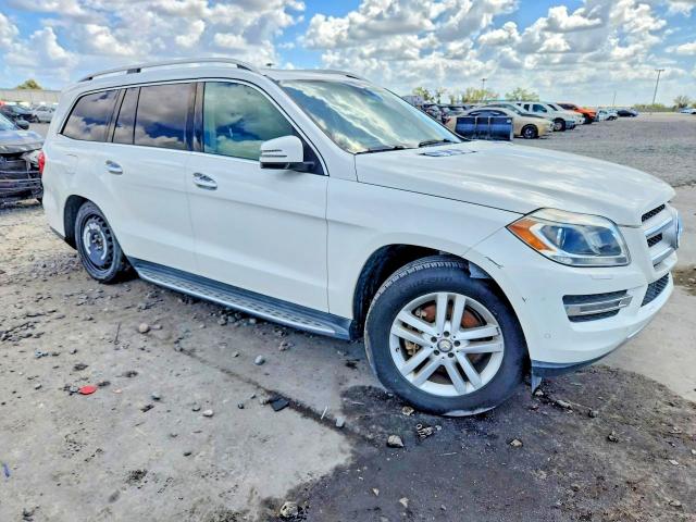 Продаж на аукціоні авто 2016 Mercedes-benz Gl, vin: 4JGDF6EE7GA705451, номер лоту: 61381036