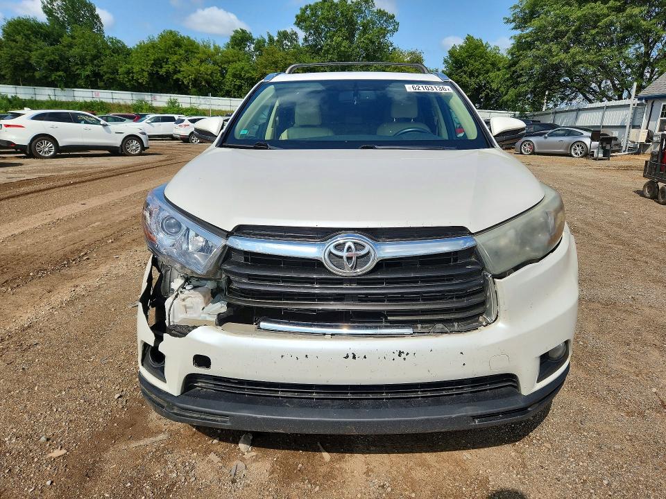 Продажа на аукционе авто 2015 Toyota Highlander, vin: 5TDKKRFH5FS085217, номер лота: 62103136