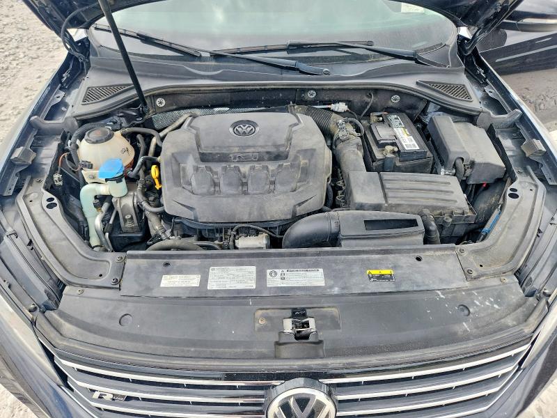 62127826 :رقم المزاد ، 1VWAA7A39JC032087 vin ، 2018 Volkswagen Passat مزاد بيع