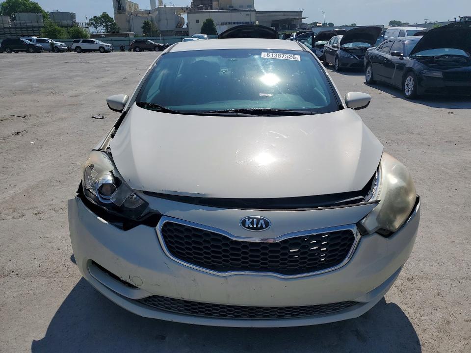 61367526 :رقم المزاد ، KNAFK4A61F5275738 vin ، 2015 Kia Forte مزاد بيع