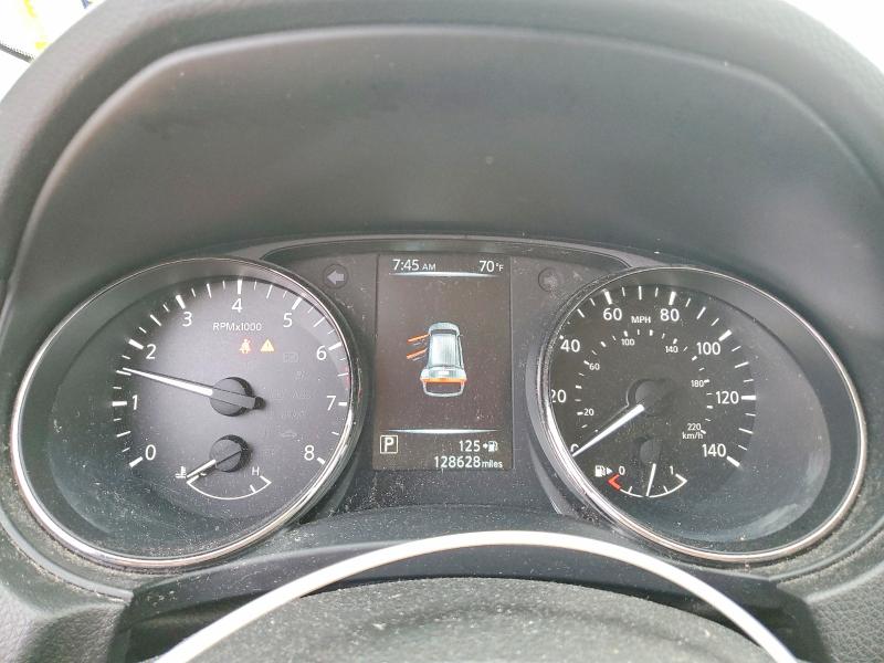 Продаж на аукціоні авто 2017 Nissan Rogue, vin: JN8AT2MV5HW007522, номер лоту: 62899566