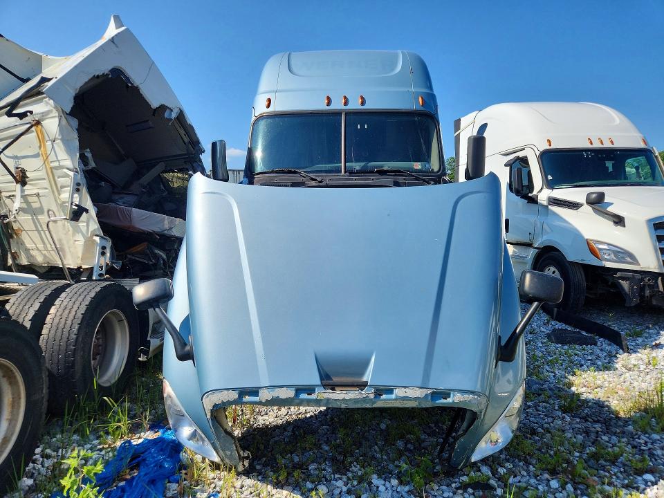 Продажа на аукционе авто 2014 Freightliner Cascadia 125, vin: 3AKJGLD5XESFH2525, номер лота: 60766536