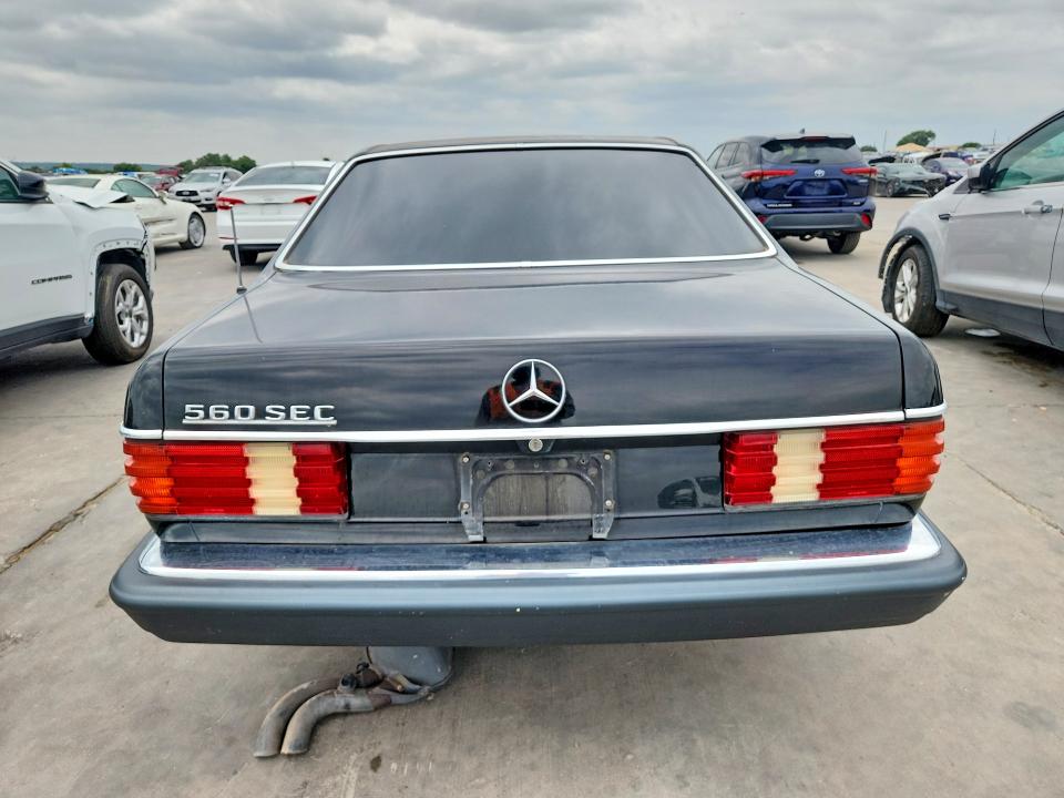 62509786 :رقم المزاد ، WDBCA45D0HA337768 vin ، 1987 Mercedes-benz 560 مزاد بيع