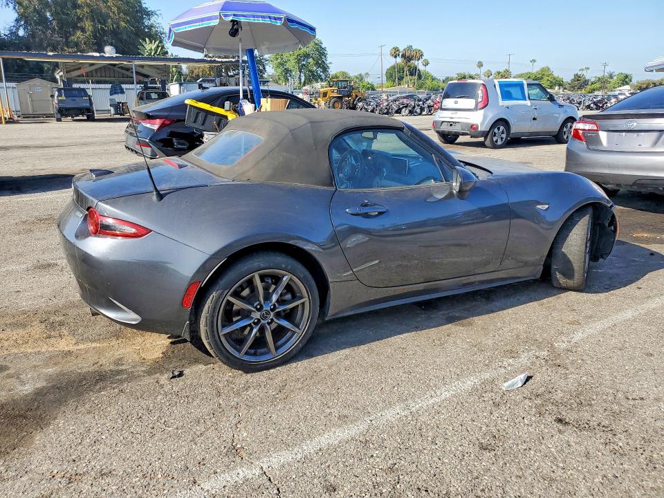 63234426 :رقم المزاد ، JM1NDAD72G0101946 vin ، 2016 Mazda Mx-5 Miata مزاد بيع