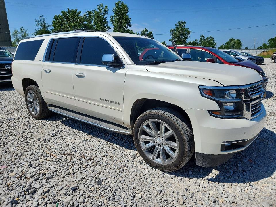 2015 Chevrolet Suburban მანქანა იყიდება აუქციონზე, vin: 1GNSKKKC3FR239463, აუქციონის ნომერი: 59610736