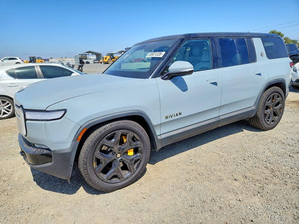 58931326 :رقم المزاد ، 7PDSGABA5PN023814 vin ، 2023 Rivian R1s مزاد بيع