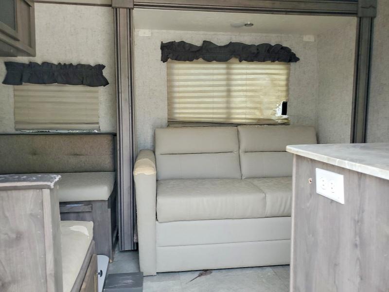 57539336 :رقم المزاد ، 5ZT2CXKB8KL006135 vin ، 2019 Forester Recreational Vehicle (rv) مزاد بيع