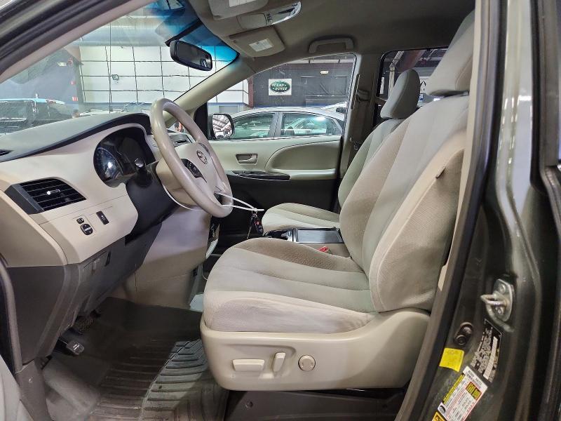 Продажа на аукционе авто 2012 Toyota Sienna, vin: 5TDKK3DC2CS277811, номер лота: 62562566