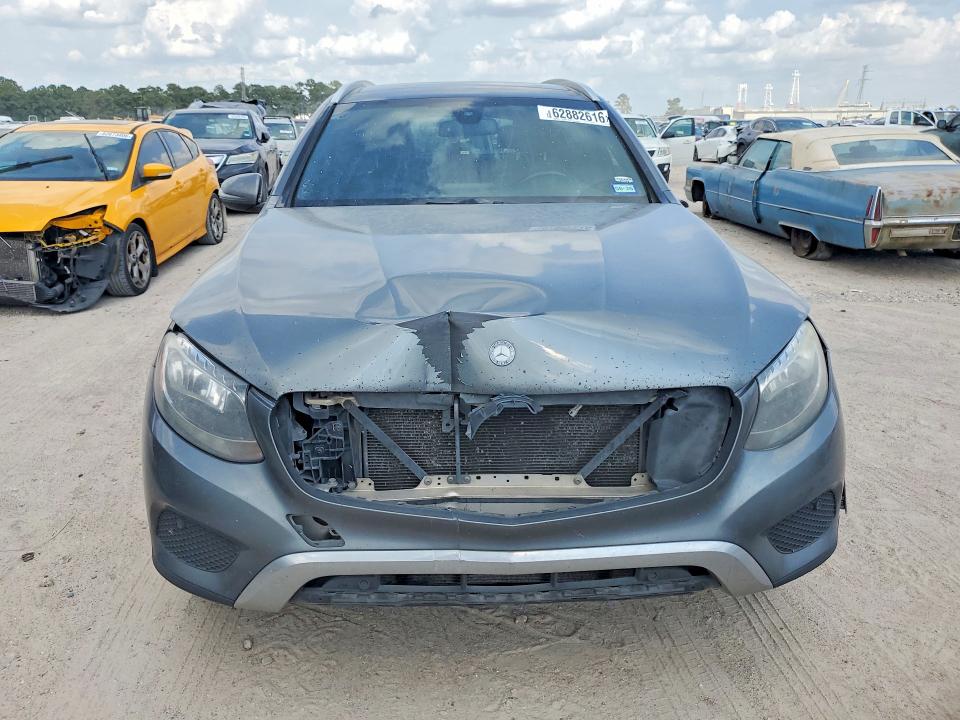 62882616 :رقم المزاد ، WDC0G4JB4HF114993 vin ، 2017 Mercedes-benz Glc مزاد بيع