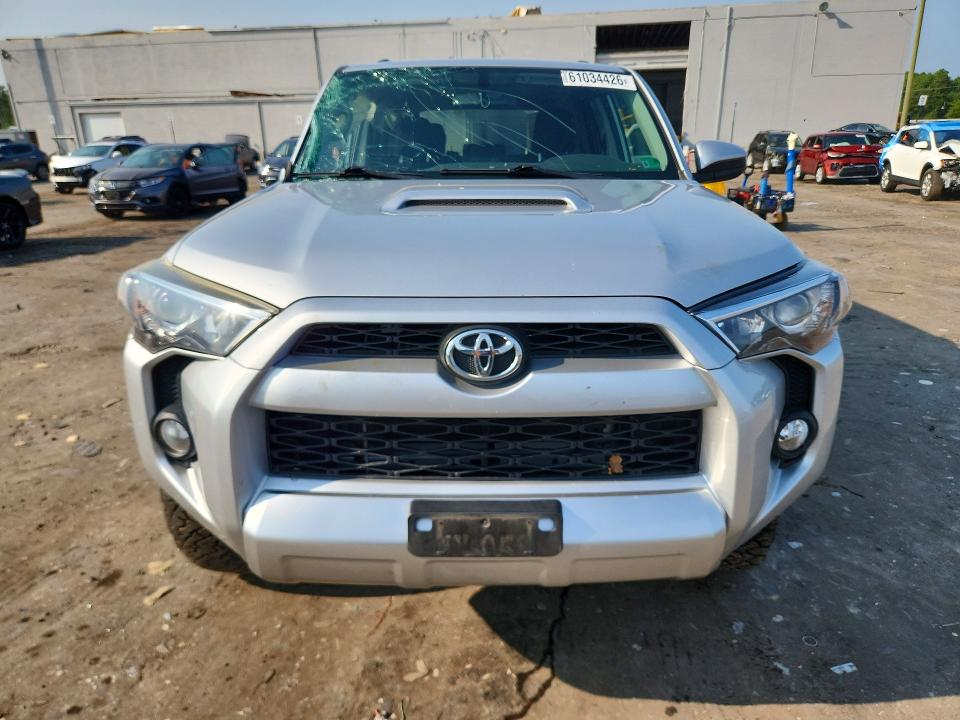 2017 Toyota 4runner მანქანა იყიდება აუქციონზე, vin: JTEBU5JR9H5438663, აუქციონის ნომერი: 61034426