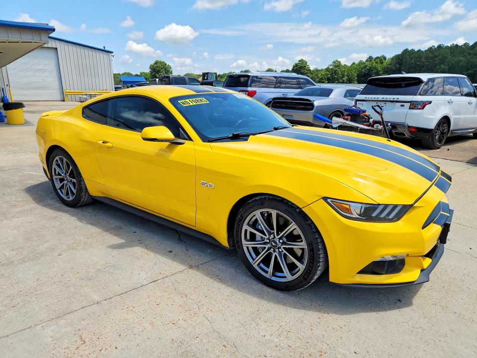 59833546 :رقم المزاد ، 1FA6P8CFXF5321016 vin ، 2015 Ford Mustang مزاد بيع