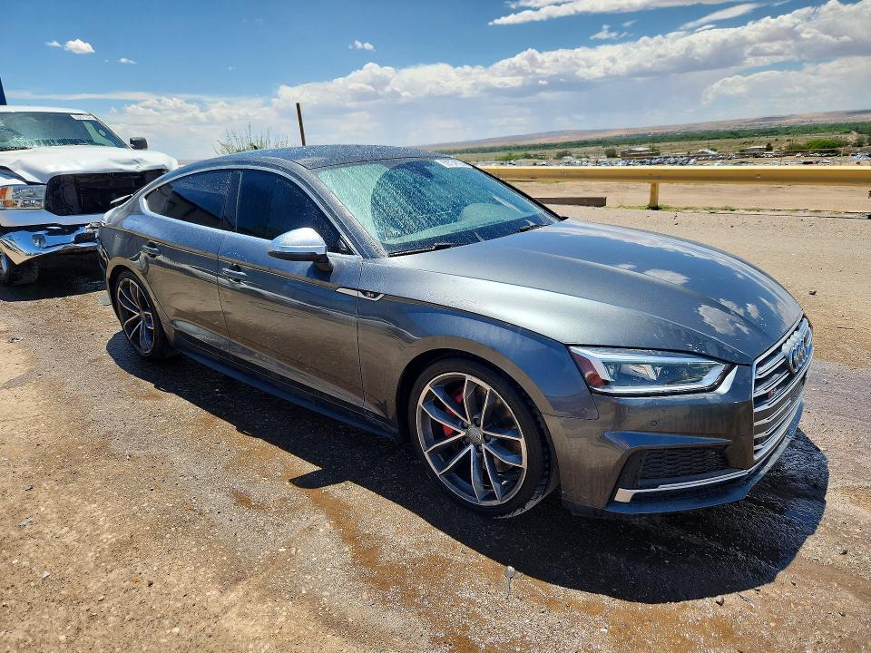 59734126 :رقم المزاد ، WAUB4CF55JA075528 vin ، 2018 Audi S5 مزاد بيع