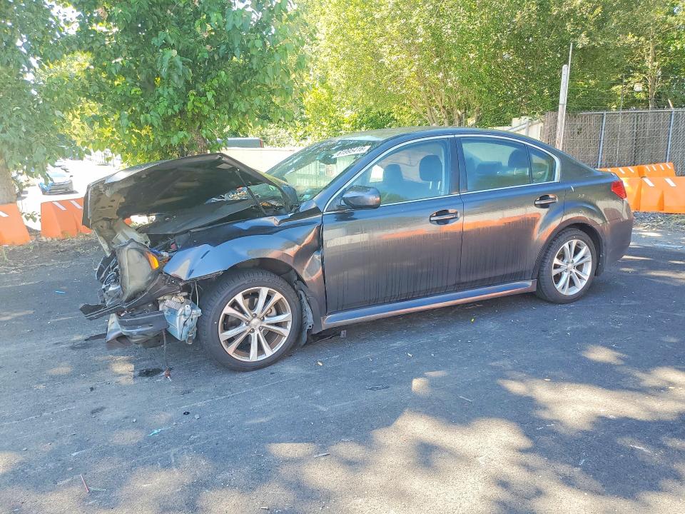 61995416 :رقم المزاد ، 4S3BMBJ68D3026541 vin ، 2013 Subaru Legacy مزاد بيع