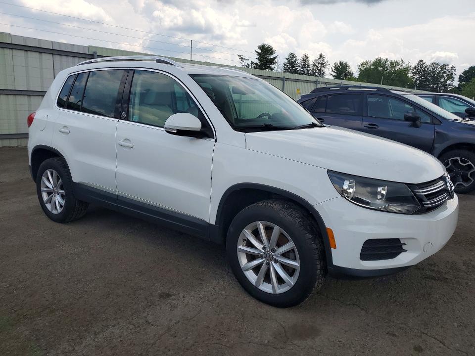 Продаж на аукціоні авто 2017 Volkswagen Tiguan, vin: WVGSV7AX2HK008899, номер лоту: 62532166