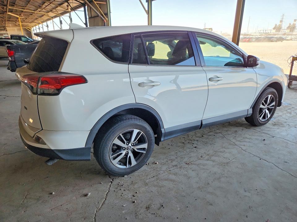 59847176 :رقم المزاد ، 2T3WFREV7JW473232 vin ، 2018 Toyota Rav4 مزاد بيع