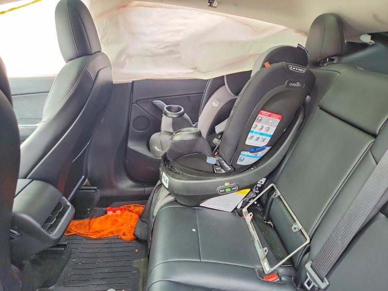 62300156 :رقم المزاد ، 7SAYGDEF6NF438360 vin ، 2022 Tesla Model Y مزاد بيع