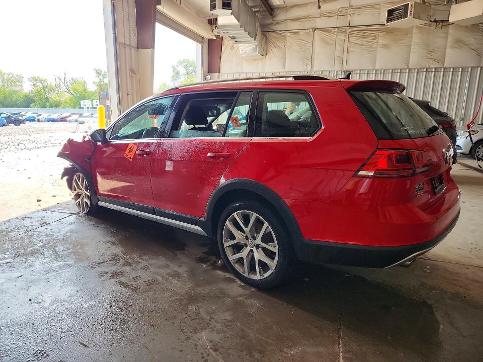 2017 Volkswagen Golf Alltrack მანქანა იყიდება აუქციონზე, vin: 3VWH17AU6HM540923, აუქციონის ნომერი: 62681606