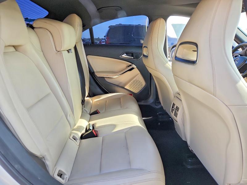 59996626 :رقم المزاد ، WDDSJ4GB7EN155486 vin ، 2014 Mercedes-benz Cla مزاد بيع