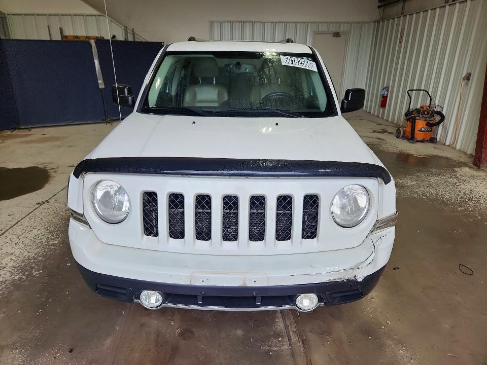 60182566 :رقم المزاد ، 1C4NJRCB6ED626057 vin ، 2014 Jeep Patriot مزاد بيع