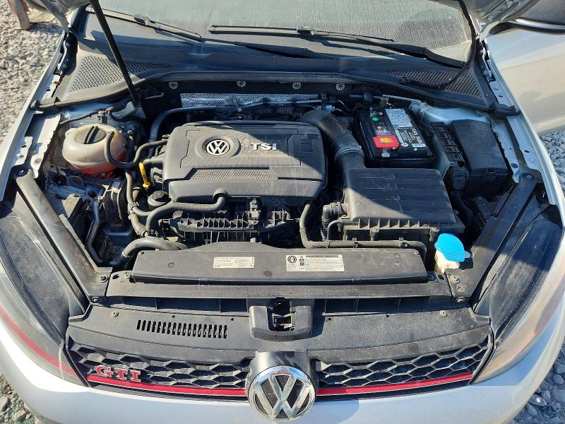 60424616 :رقم المزاد ، 3VW447AU9HM070893 vin ، 2017 Volkswagen Gti مزاد بيع