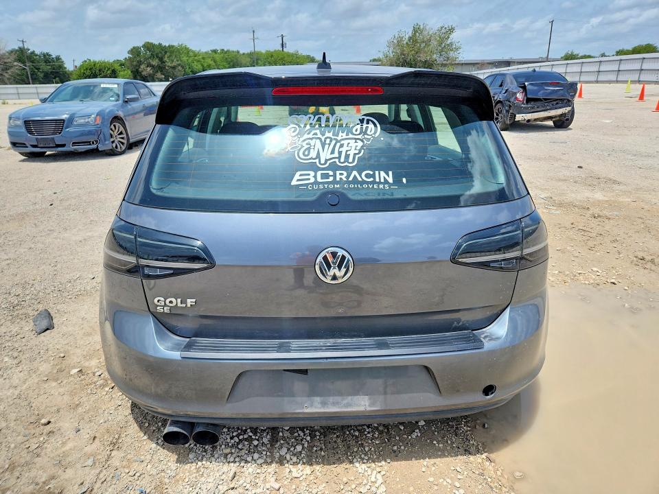 2017 Volkswagen Golf მანქანა იყიდება აუქციონზე, vin: 3VW217AUXHM015658, აუქციონის ნომერი: 61801586