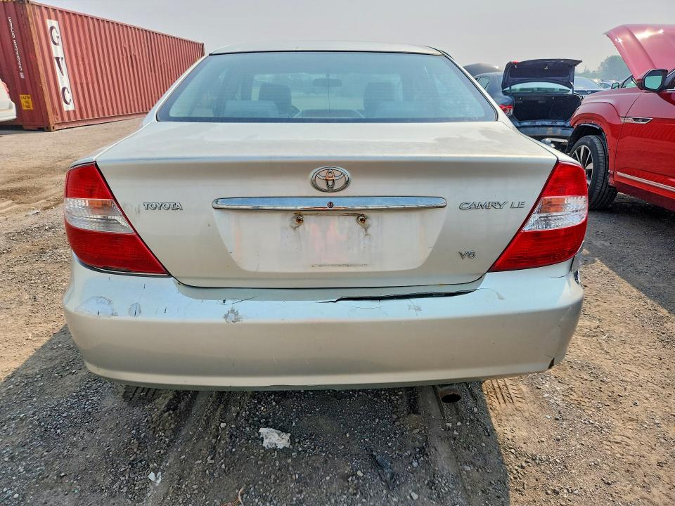2004 Toyota Camry მანქანა იყიდება აუქციონზე, vin: 4T1BF32KX4U577118, აუქციონის ნომერი: 60835436