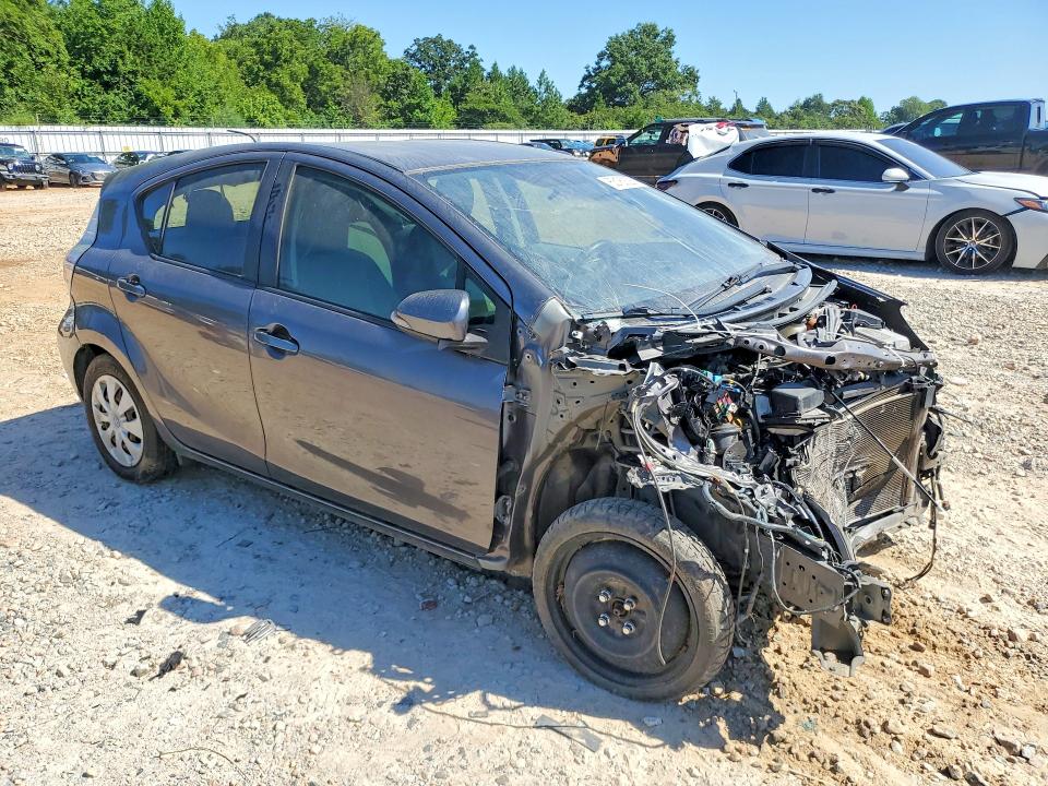 Продаж на аукціоні авто 2013 Toyota Prius C, vin: JTDKDTB38D1540010, номер лоту: 63180026