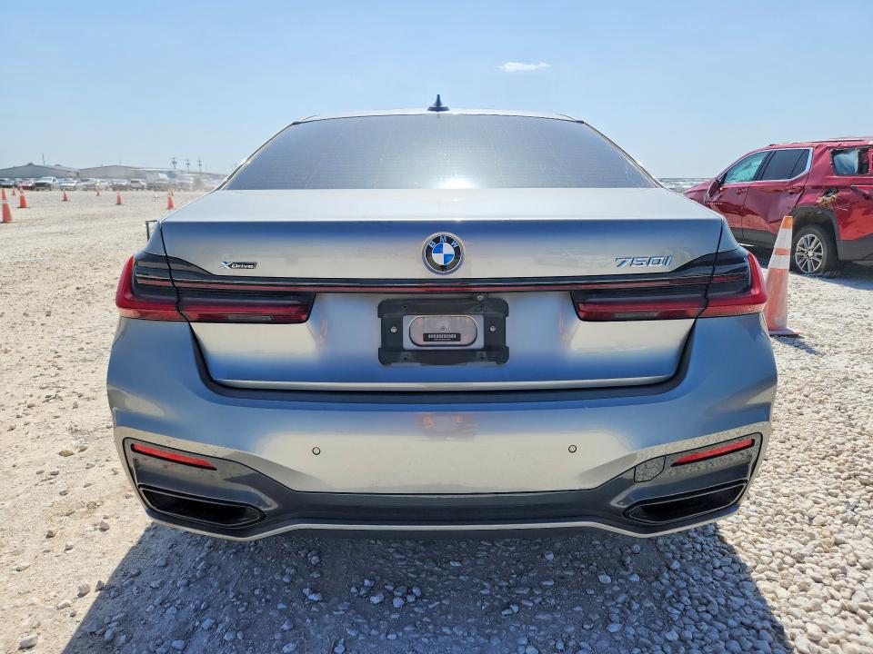 62050726 :رقم المزاد ، WBA7U2C03MCF05240 vin ، 2021 Bmw 750 مزاد بيع