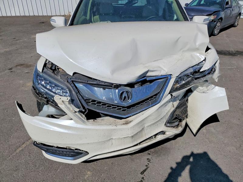 62715396 :رقم المزاد ، 5J8TB4H57HL028890 vin ، 2017 Acura Rdx مزاد بيع