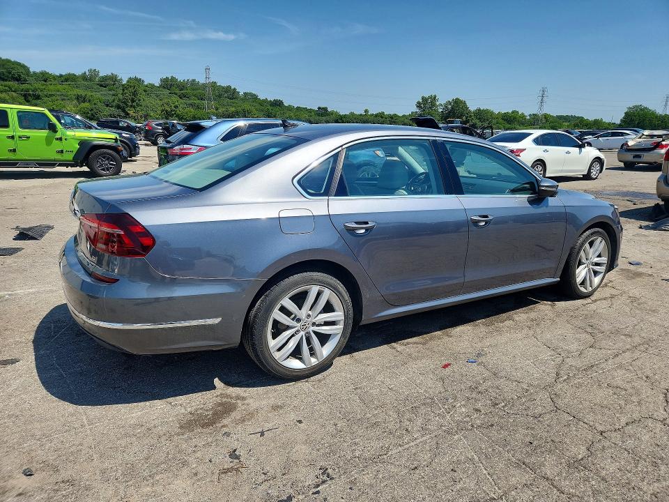 Продажа на аукционе авто 2018 Volkswagen Passat, vin: 1VWBA7A33JC049617, номер лота: 59721706