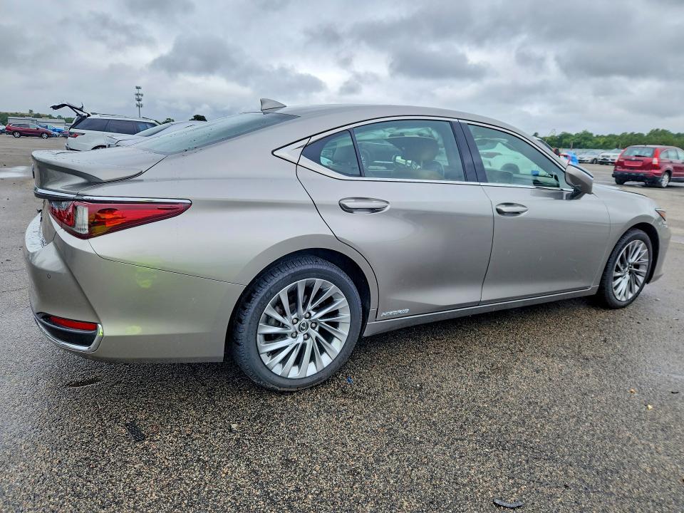 63312356 :رقم المزاد ، 58AB21B15KU004091 vin ، 2019 Lexus Es مزاد بيع