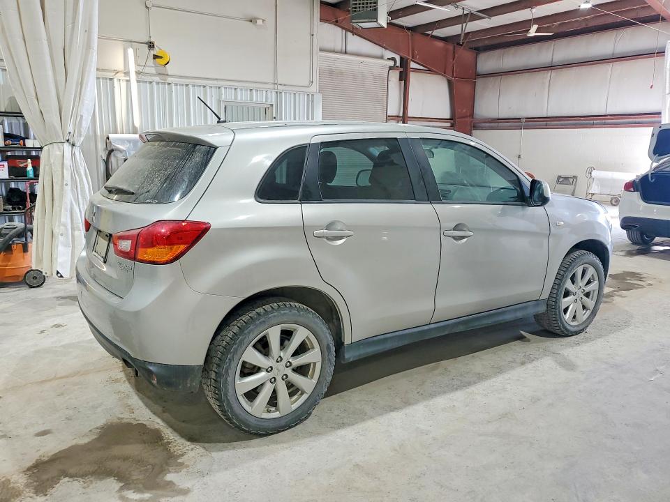 Продажа на аукционе авто 2015 Mitsubishi Outlander Sport, vin: 4A4AR3AU0FE060295, номер лота: 61340996
