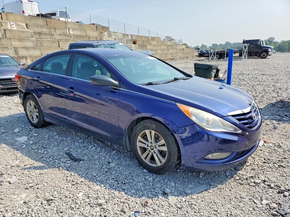 61145446 :رقم المزاد ، 5NPEB4AC6DH686702 vin ، 2013 Hyundai Sonata مزاد بيع