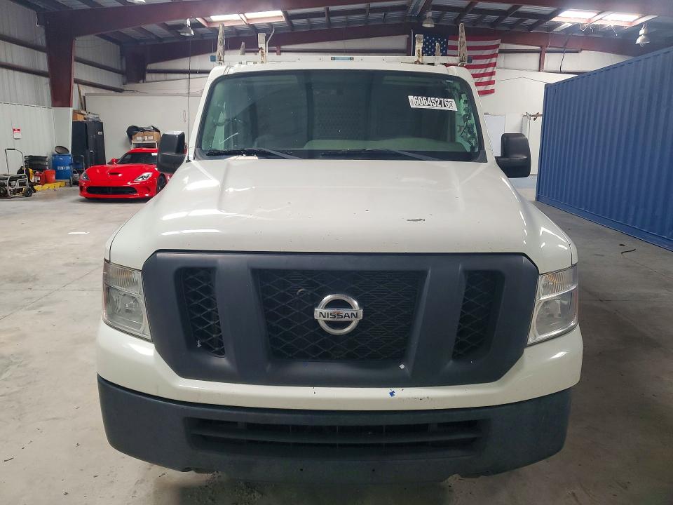 60645276 :رقم المزاد ، 1N6BF0KM1JN805563 vin ، 2018 Nissan Nv مزاد بيع